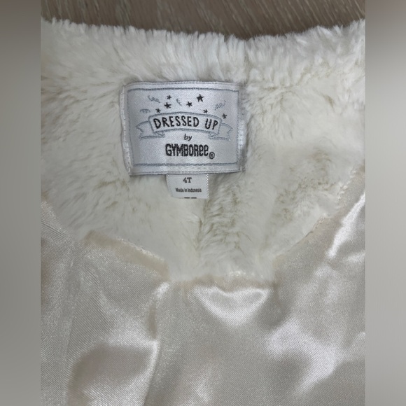 Gymboree. White faux fur jacket. Girls size 4T. EUC - Picture 3 of 4